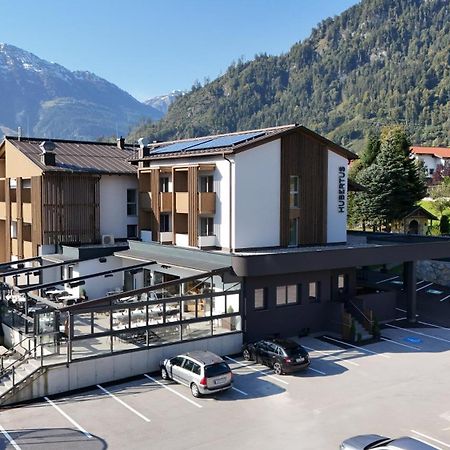 Hotel Hubertus ザンクト・ヨーハン・イム・ポンガウ エクステリア 写真